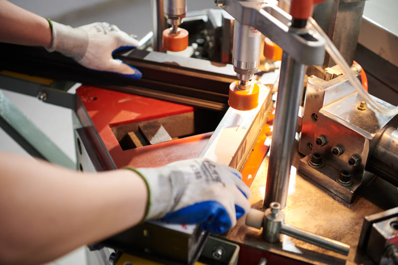 Máy sử dụng cho góc 90 ° kết hợp