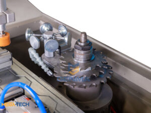 Máy phay đố nhôm thay dao nhanh Megatech 7