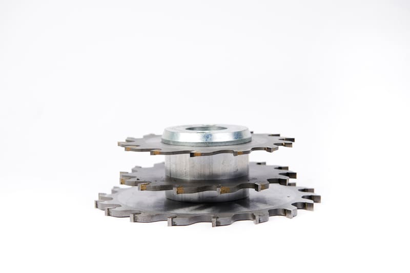 Dao phay đố nhôm Xingfa cửa sổ 3 tầng có nhiều ưu điểm