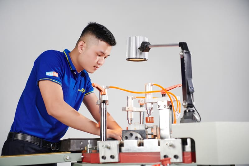 Ảnh thực tế máy ép góc