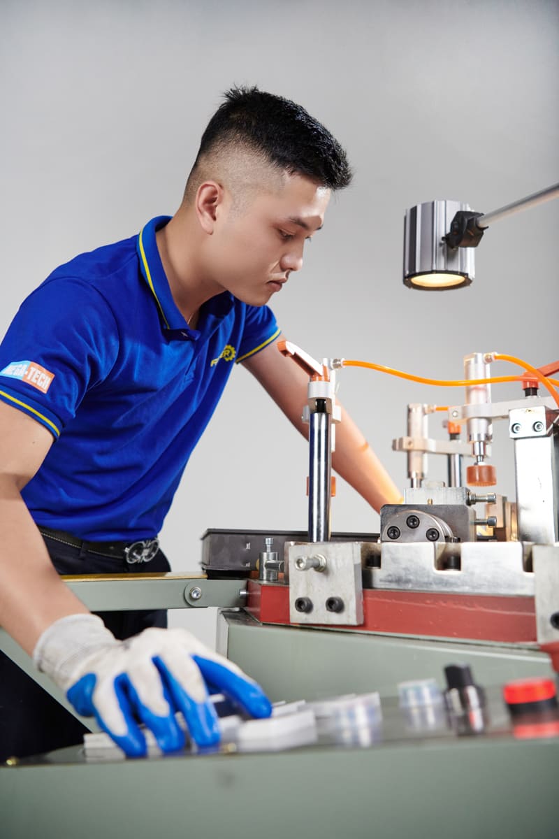 Ảnh thực tế máy ép góc 1