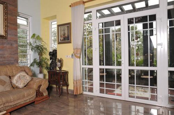 Cửa nhôm hệ 700 Đài Loan