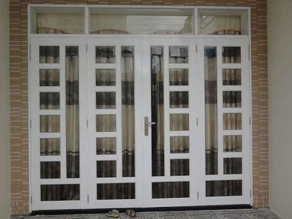 Cửa nhôm xingfa 4 cánh chia ô màu trắng