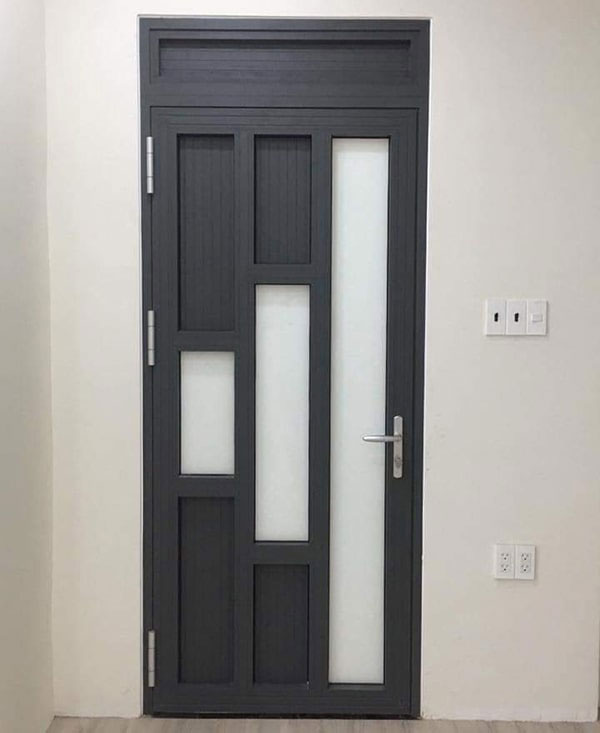 Mẫu cửa nhôm kính cho nhà cấp 4 1 cánh quay