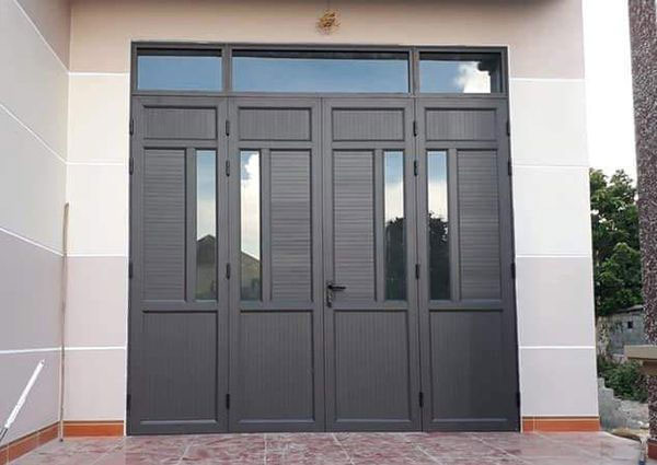 Mẫu cửa pano nhôm kính nhà cấp 4