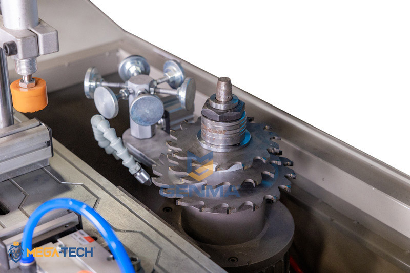 máy phay đố nhôm nhập khẩu